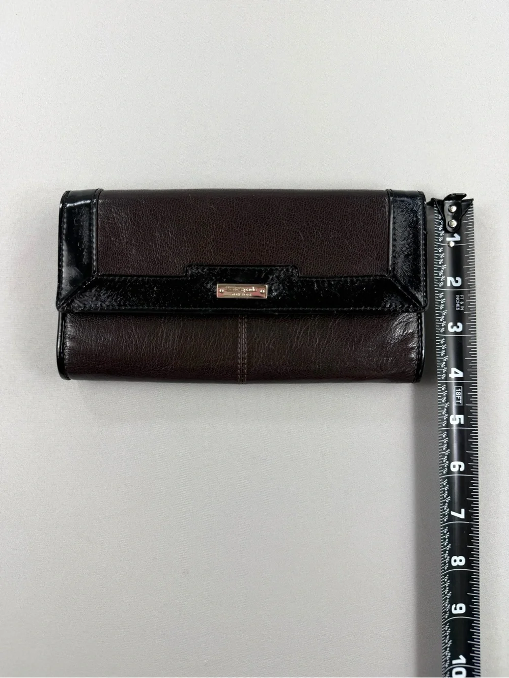 Kate Spade New York Leather Continental Wallet Brown Black Patent Leather Box